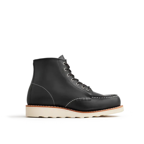 Women's 6-Inch Classic Moc Short Boot in Black Leather 3373