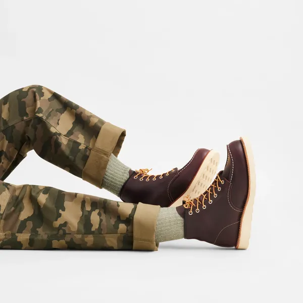 Men's Classic Moc in Black Cherry Leather 8847 - Image 2